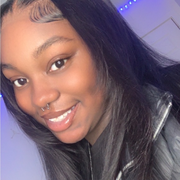 Meet your Posher, Miracle - Picture 1 of 1